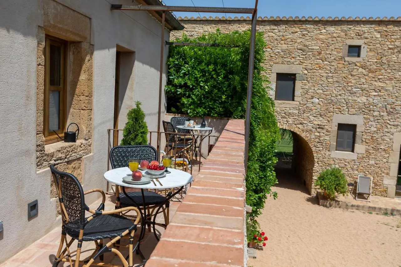 Villa Turisme Rural Mas Ametller - Casa Gran Fontclara 0*,